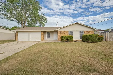 4100 Selene Dr, Denton, TX 76209