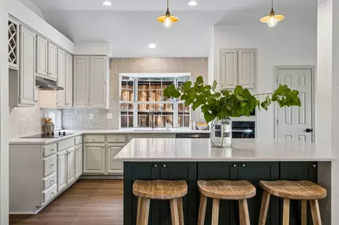 2631 Creekside Way, Highland Village, TX 75077