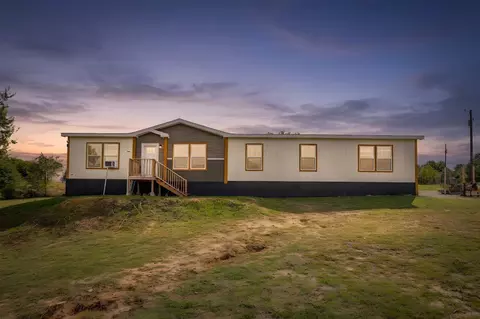 164 Odel Dr, Weatherford, TX 76085