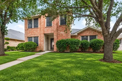 2551 Friendway Ln, Dallas, TX 75237