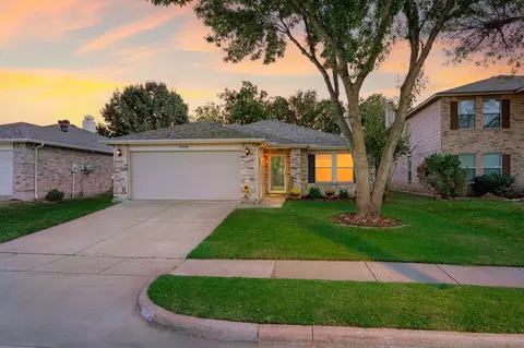 2709 White Oak Dr, Little Elm, TX 75068