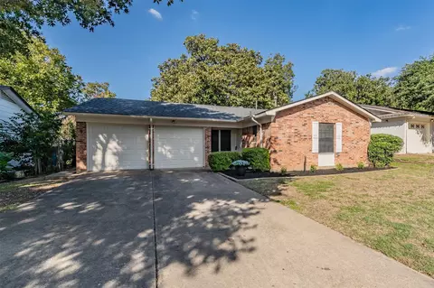 1905 Juanita Dr, Arlington, TX 76013
