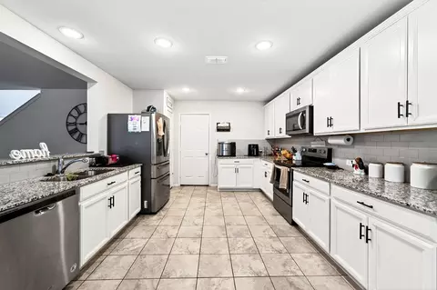 Kitchen - 1720 Ackerly Dr, Forney, TX 75126 photo 3 of 4