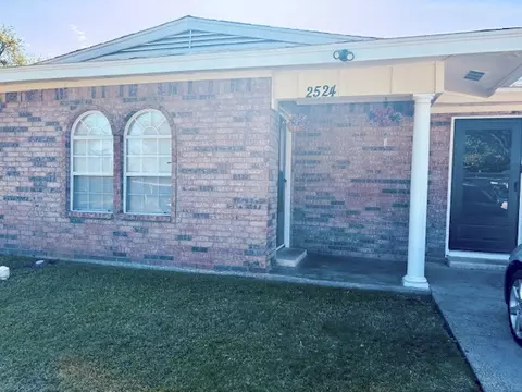 2524 Mountain Lake Rd, Dallas, TX 75233