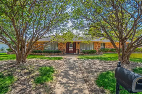 7008 Leameadow Dr, Dallas, TX 75248