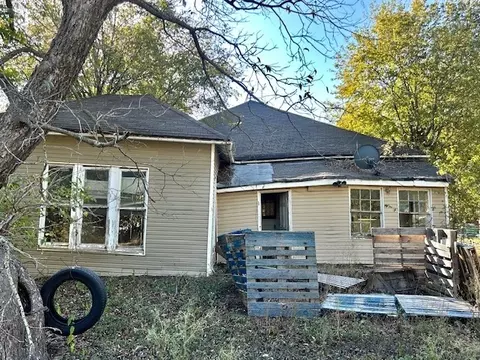 Other - 509 E Ross Ave, Mart, TX 76664 photo 2 of 5