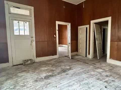 Living - 509 E Ross Ave, Mart, TX 76664 photo 3 of 3