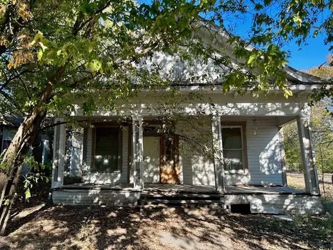 511 E Ross Ave, Mart, TX 76664