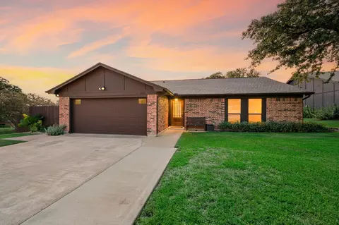 4600 Elm Branch Dr, Arlington, TX 76017