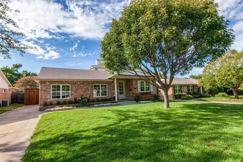 304 S Weatherred Dr, Richardson, TX 75080