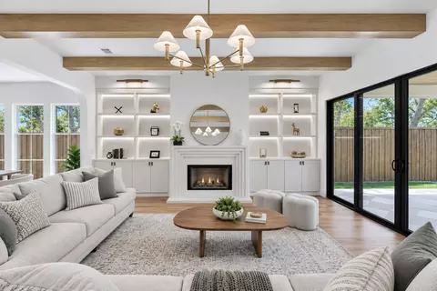 8723 Forest Hills Blvd, Dallas, TX 75218