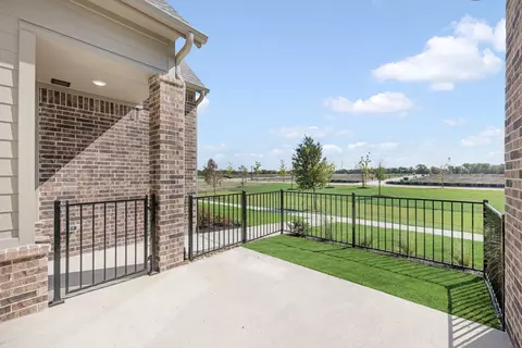 Exterior - 12827 Pine Ridge Trl, Rowlett, TX 75089 photo 4 of 5