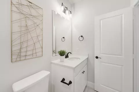 Bath - 12827 Pine Ridge Trl, Rowlett, TX 75089 photo 1 of 7