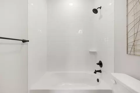 Bath - 12827 Pine Ridge Trl, Rowlett, TX 75089 photo 7 of 7