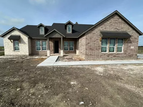 1770 County Road 200, Valley View, TX 76272