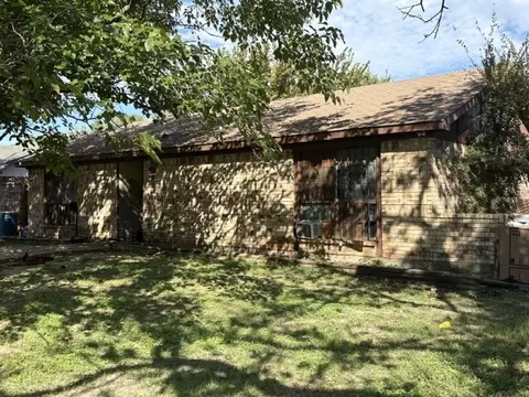 10311 Kinslow Dr, Dallas, TX 75217