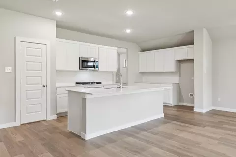 Kitchen - 1333 Rosaderos Rd, Haslet, TX 76052 photo 2 of 3