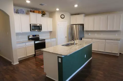 3124 Jackal Dr, Lorena, TX 76655 photo 4