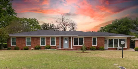 5125 Pine Ave, Waco, TX 76710