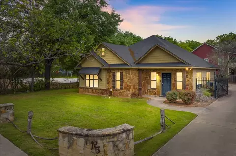 3328 S 3rd St, Waco, TX 76706