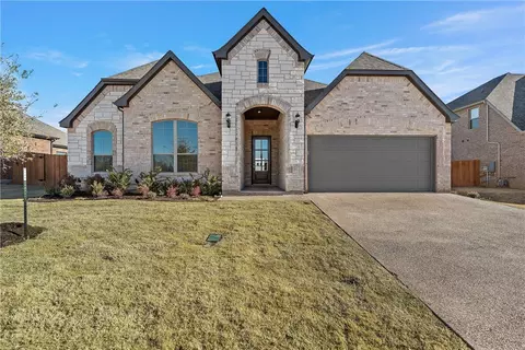 523 Broken Spoke Trl, Mcgregor, TX 76657
