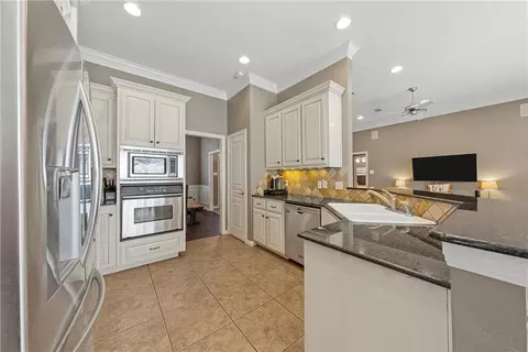 121 Grovecreek Dr, Waco, TX 76708 photo 6