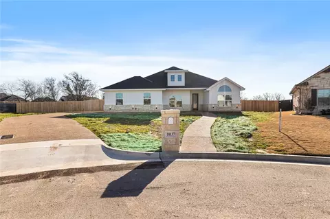 10137 T Bury Ln, Waco, TX 76708
