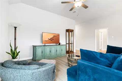 901 Murphy Rd, Waco, TX 76705 photo 6