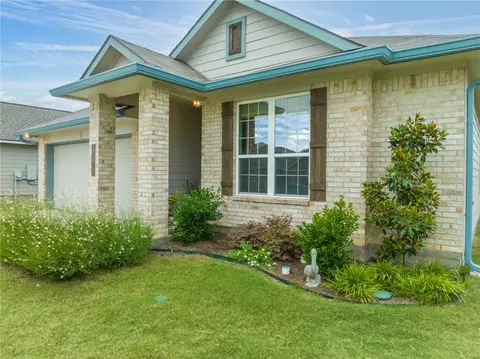 901 Murphy Rd, Waco, TX 76705 photo 2