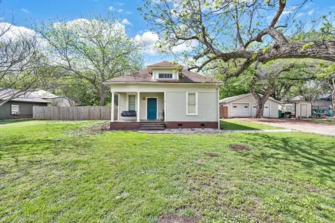 608 Ave D, Valley Mills, TX 76689