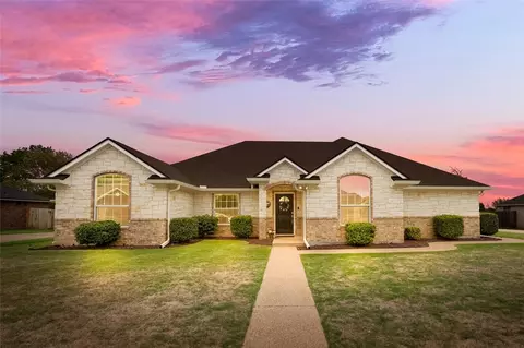 612 Christina Dr, Robinson, TX 76706