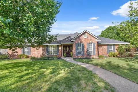 9401 Casa Grande Dr, Woodway, TX 76712