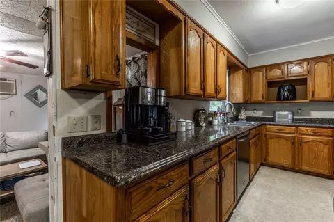 205 Laurel Ln, Mcgregor, TX 76657 photo 14