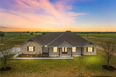 629 Willow Moon Ranch Rd, Crawford, TX 76638