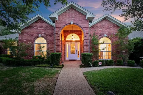 605 S Ruidoso Downs Dr, Robinson, TX 76706