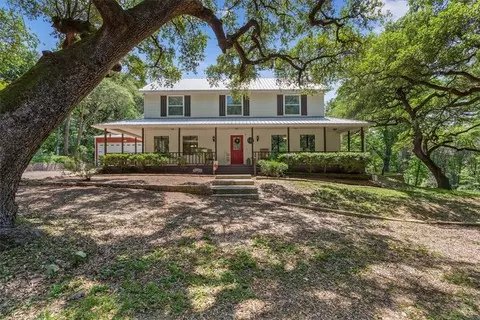665 Brazos Oaks Dr, Waco, TX 76705