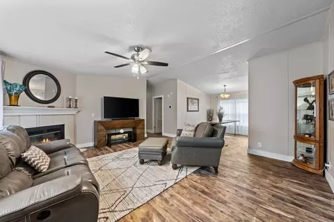 14921 Cart Rd, Temple, TX 76502