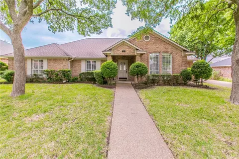 312 Meadow Mountain Dr, Waco, TX 76712