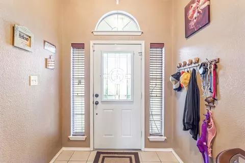 10120 Barton Creek Dr, Waco, TX 76708 photo 5