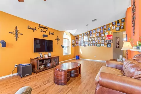 10120 Barton Creek Dr, Waco, TX 76708 photo 9