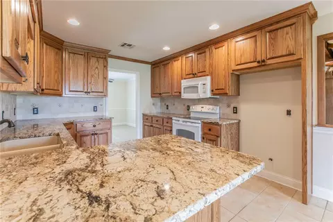 5229 Old Lorena Rd, Lorena, TX 76655 photo 7