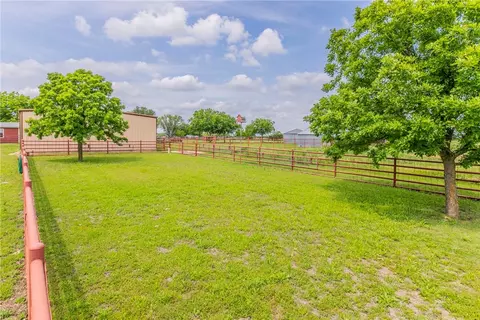 5229 Old Lorena Rd, Lorena, TX 76655 photo 33