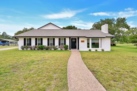 8650 Briargrove Dr, Woodway, TX 76712