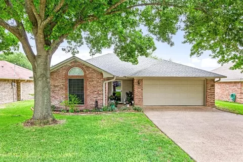 1909 Real Dr, Waco, TX 76712
