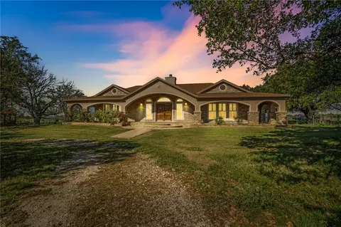 842 Old Georgetown Rd, Gatesville, TX 76528