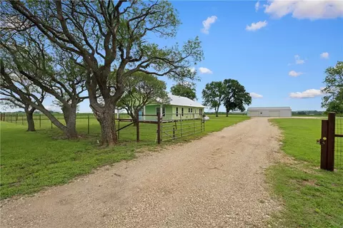 4728 Old Caufield Ranch Rd, Mcgregor, TX 76657