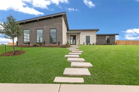 110 Sunflower St, Lorena, TX 76655 photo 5