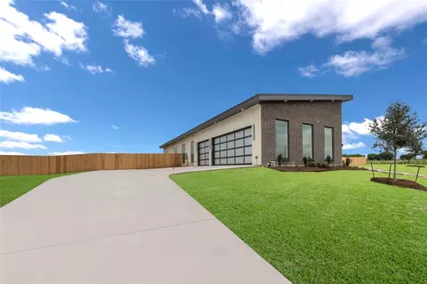 110 Sunflower St, Lorena, TX 76655 photo 7