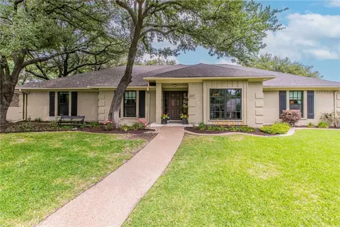 207 Trailwood Dr, Woodway, TX 76712