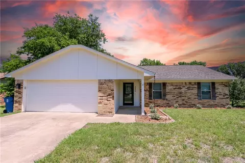 904 Vail Highlands St, Hewitt, TX 76643